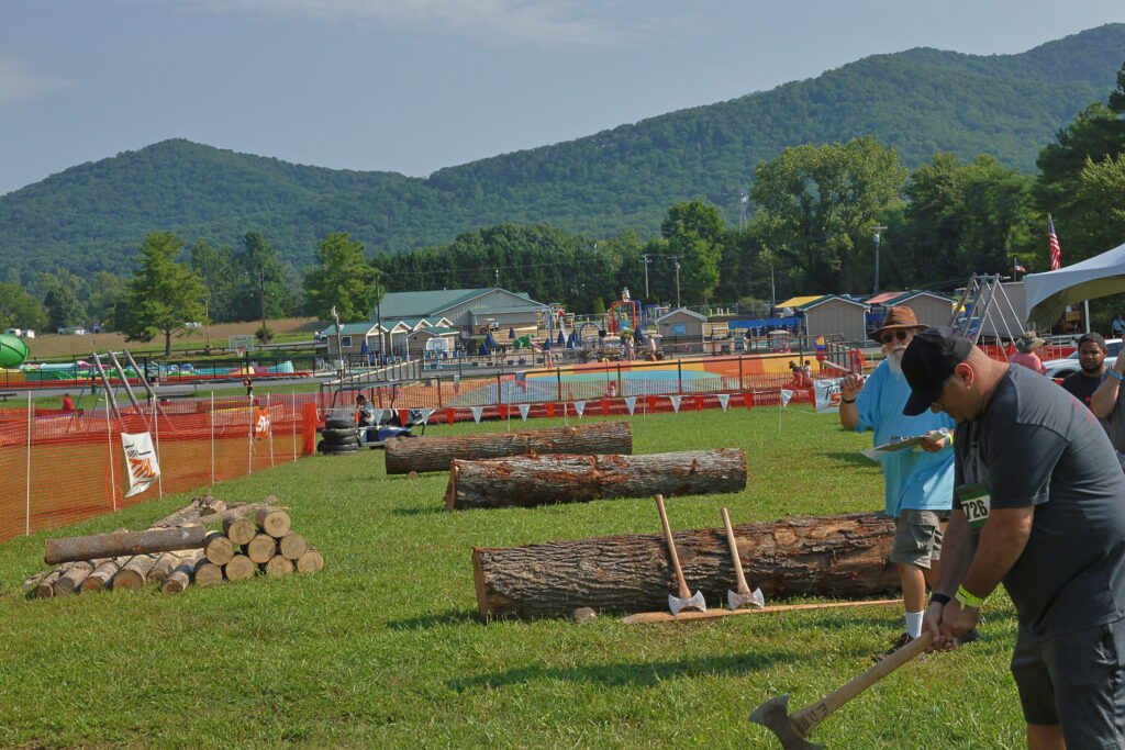 AXE THROW