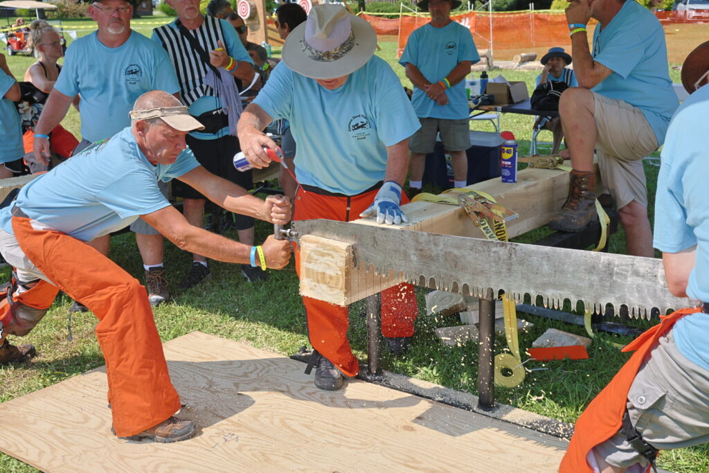 MEN BUCKSAW
